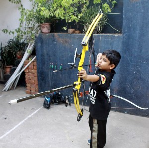 6 YEAR OLD ANOOP SKANDA WAS AWARDED A GOLD MEDAL BY THE ARCHERY ASSOCIATION OF INDIA, DURING THE PRESS MEET ORGANISED BY SHIHAN HUSSAINI. EXPRESS/ MARTIN  LOUIS. AMRUTHA STORY.