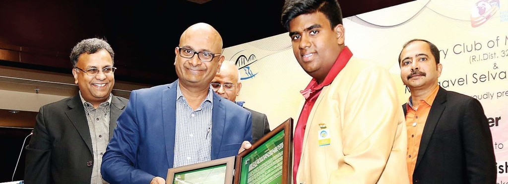 Srikrishna recieving the Young Achiever award